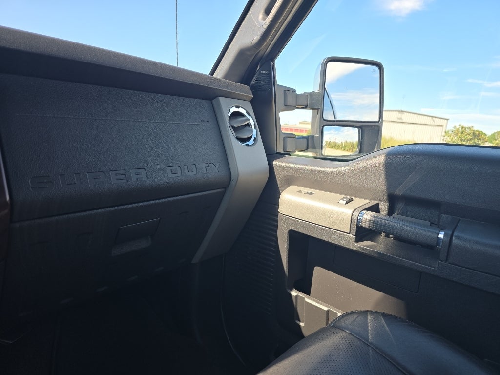 2016 Ford Super Duty F-250 SRW Lariat