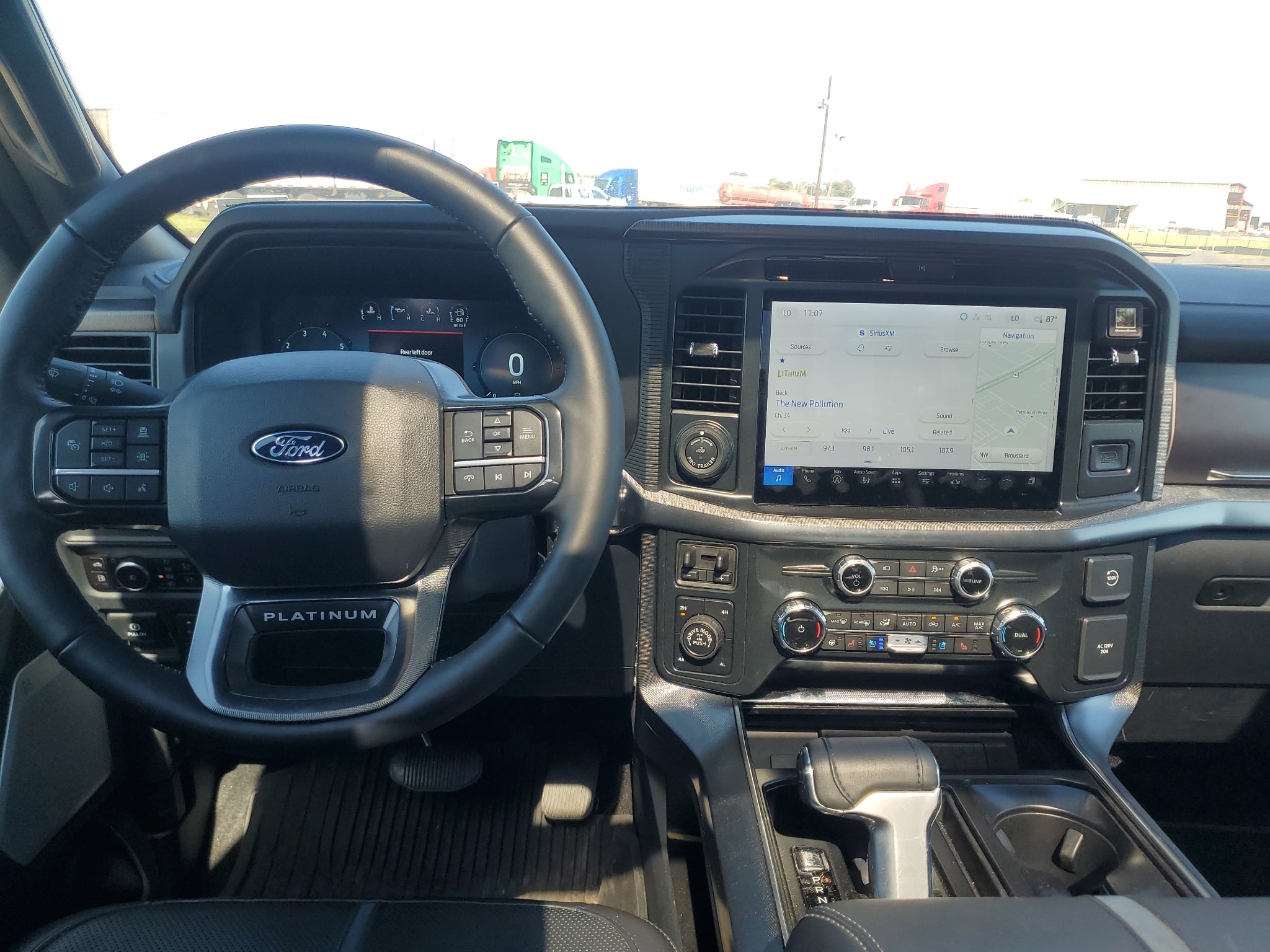 2025 Ford F-150 Platinum