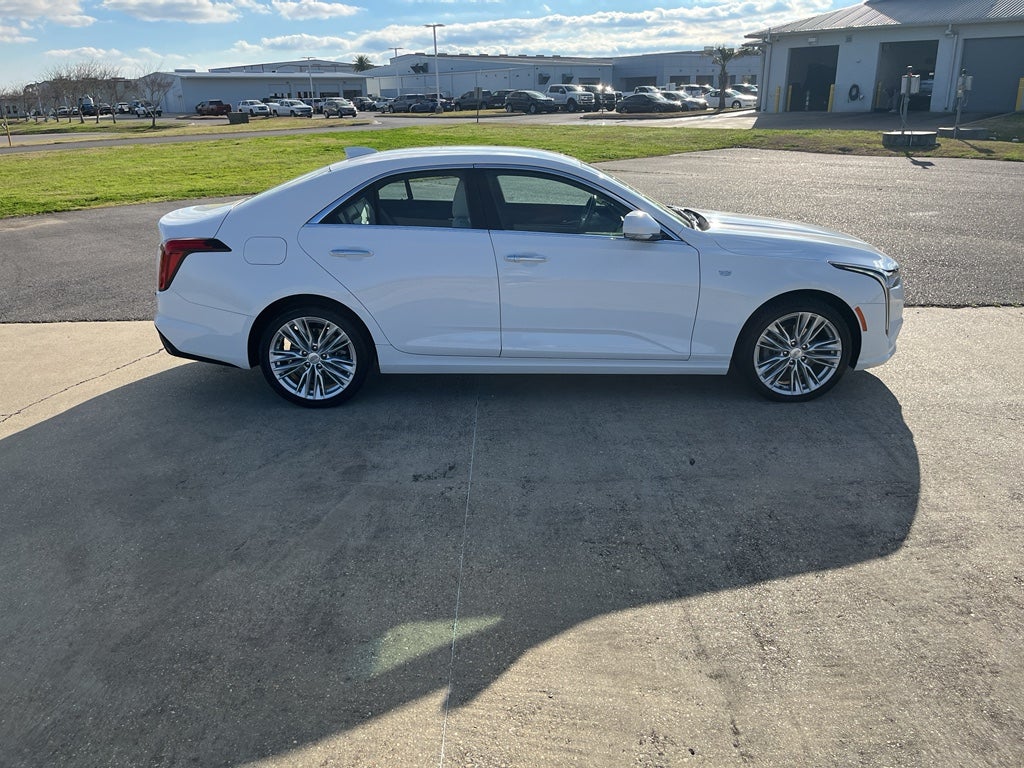 2024 Cadillac CT4 Premium Luxury