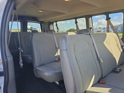 2025 Chevrolet Express Passenger 1LT