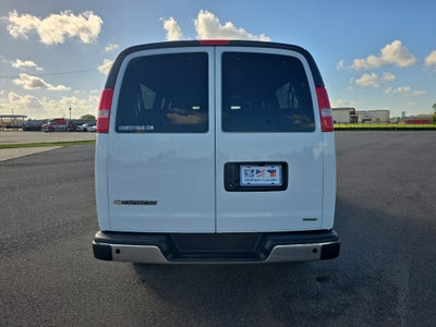 2025 Chevrolet Express Passenger 1LT
