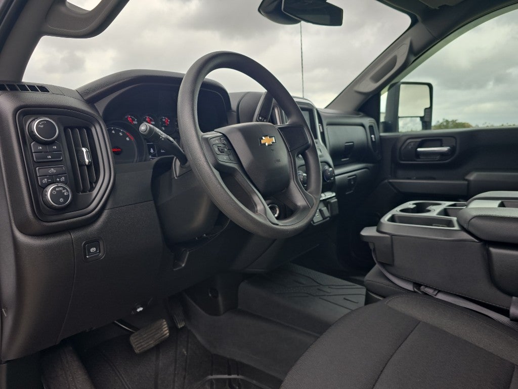 2025 Chevrolet Silverado 2500 HD Custom