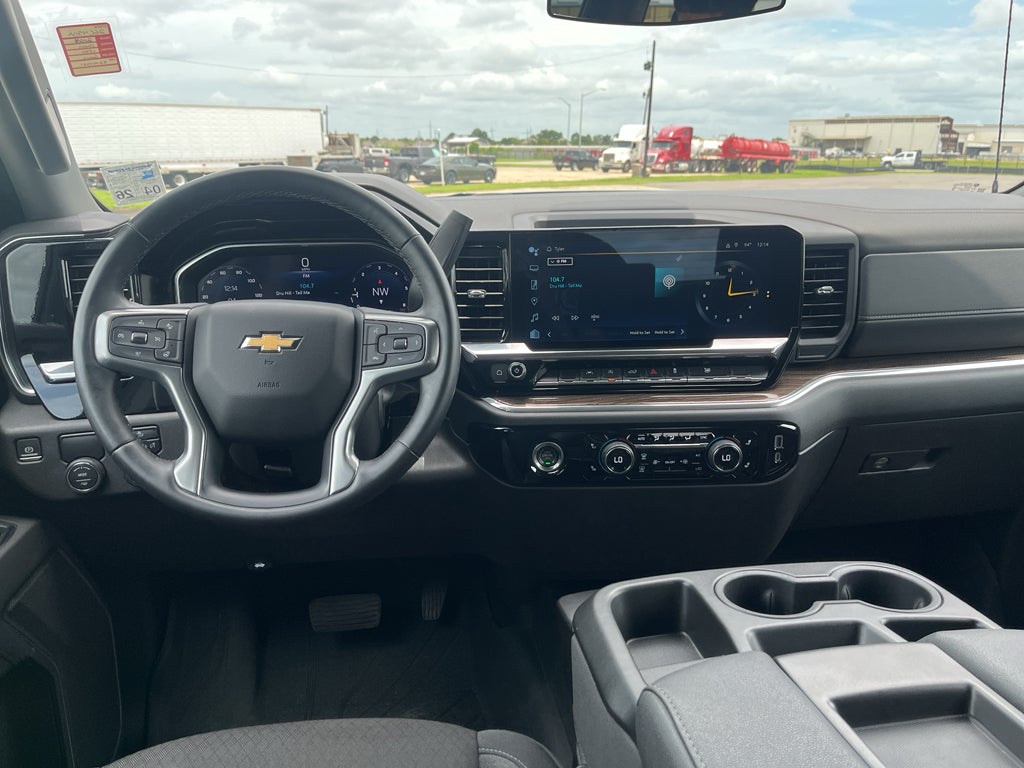 2024 Chevrolet Silverado 1500 LT