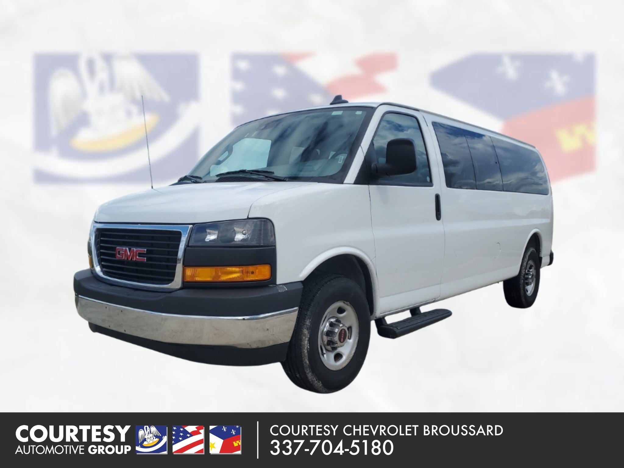 2025 GMC Savana Passenger LT