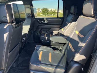 2023 GMC Yukon XL AT4