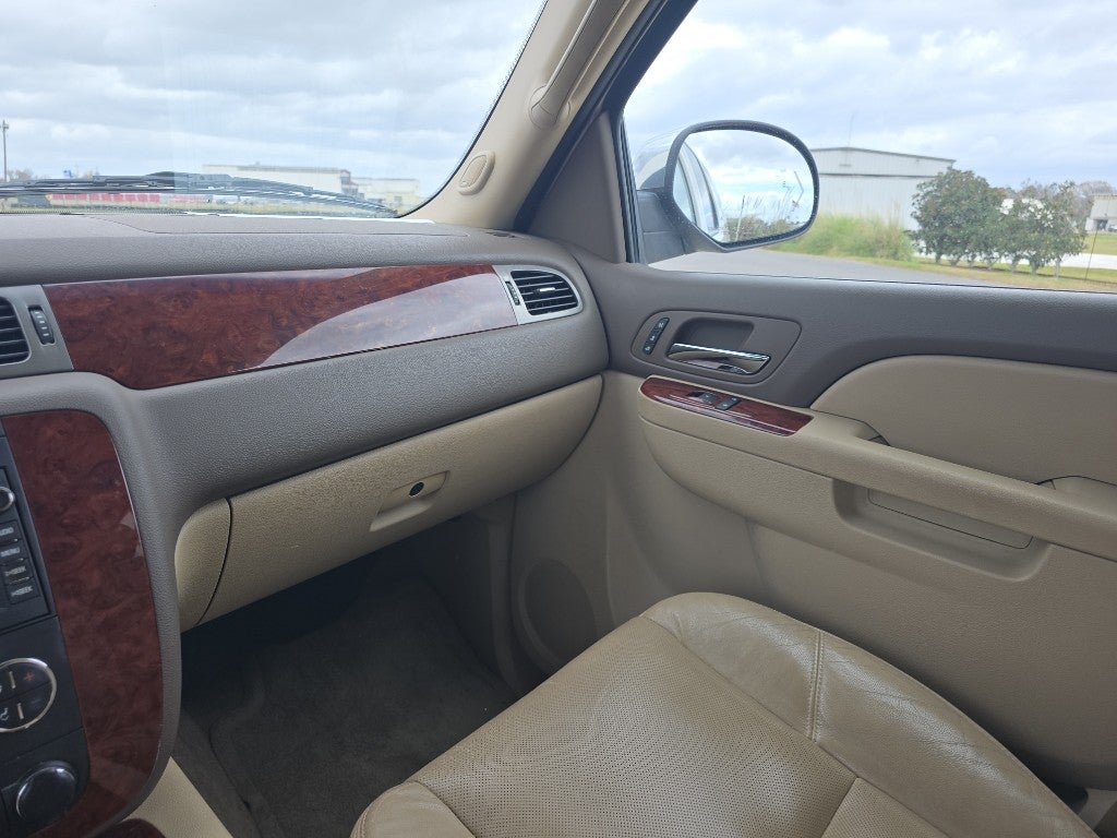 2011 Chevrolet Suburban LTZ