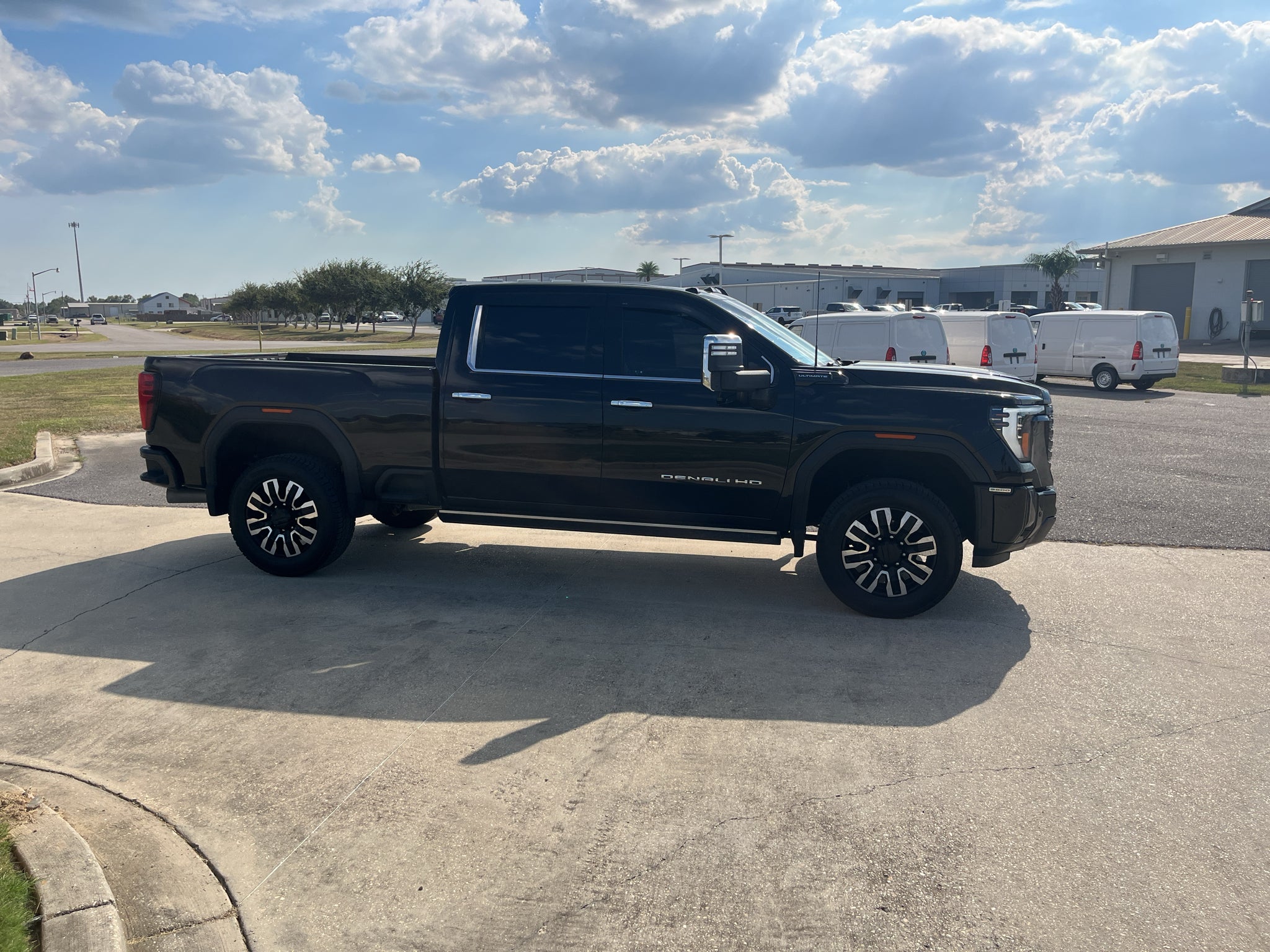 2024 GMC Sierra 3500 HD Denali Ultimate