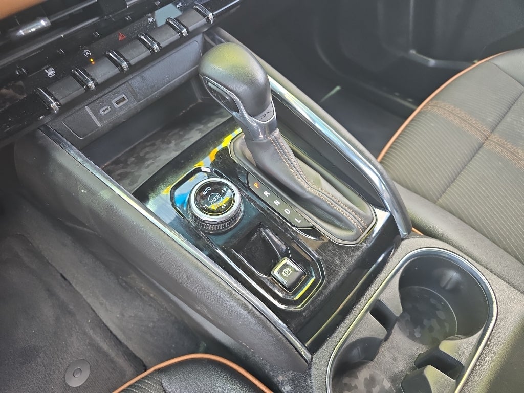 2023 GMC Canyon 4WD AT4