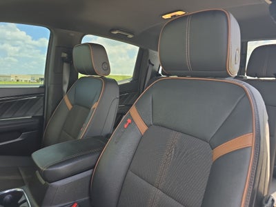 2023 GMC Canyon 4WD AT4
