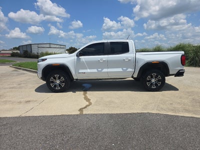 2023 GMC Canyon 4WD AT4