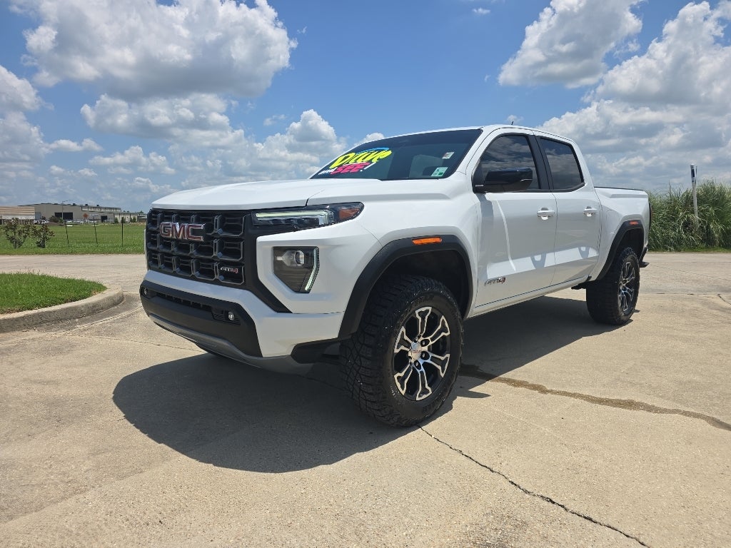 2023 GMC Canyon 4WD AT4