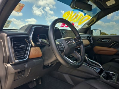 2023 GMC Canyon 4WD AT4