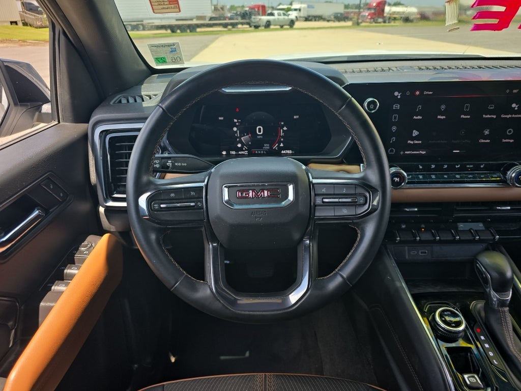 2023 GMC Canyon 4WD AT4