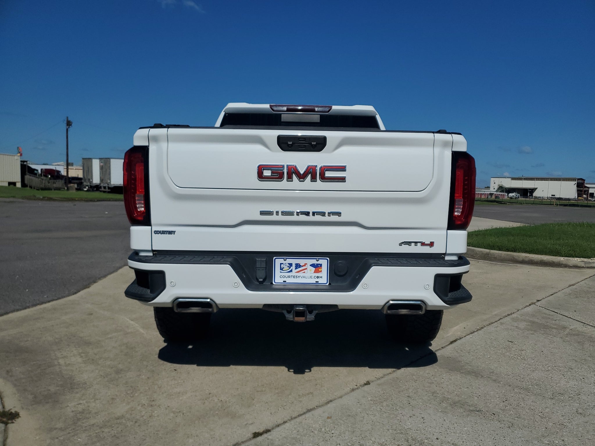 2024 GMC Sierra 1500 AT4