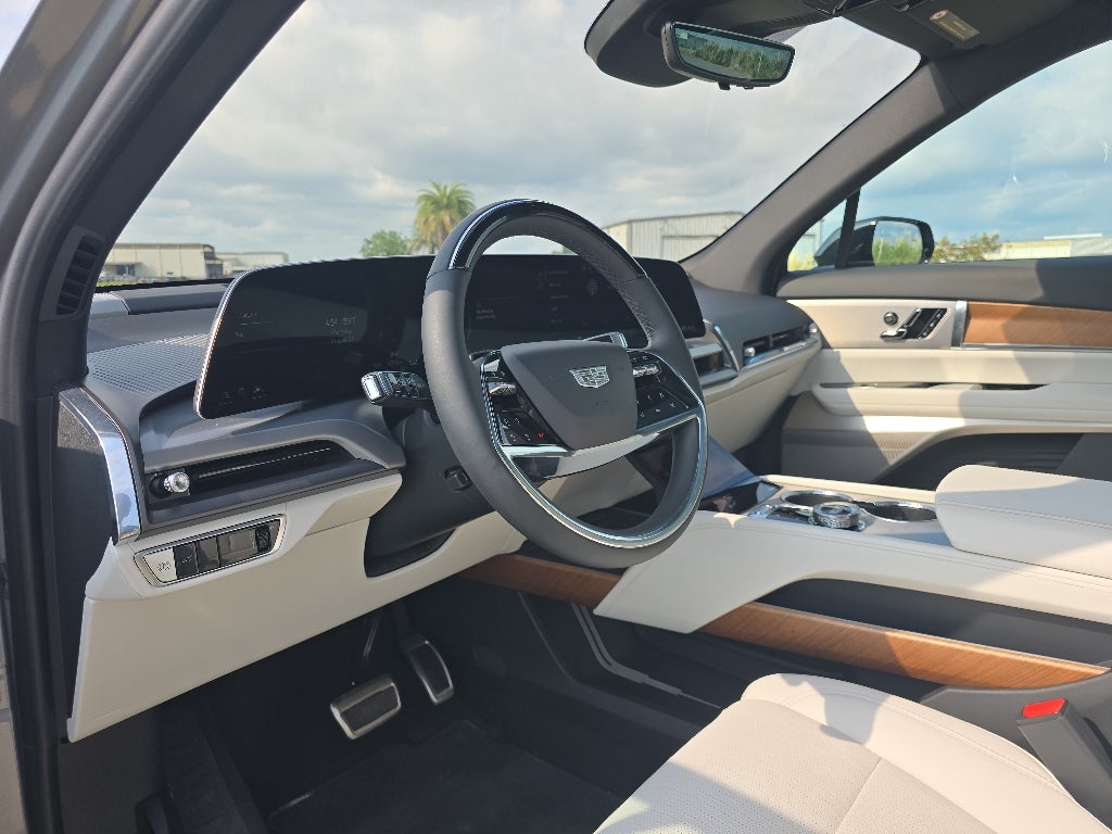 2026 Cadillac VISTIQ Sport