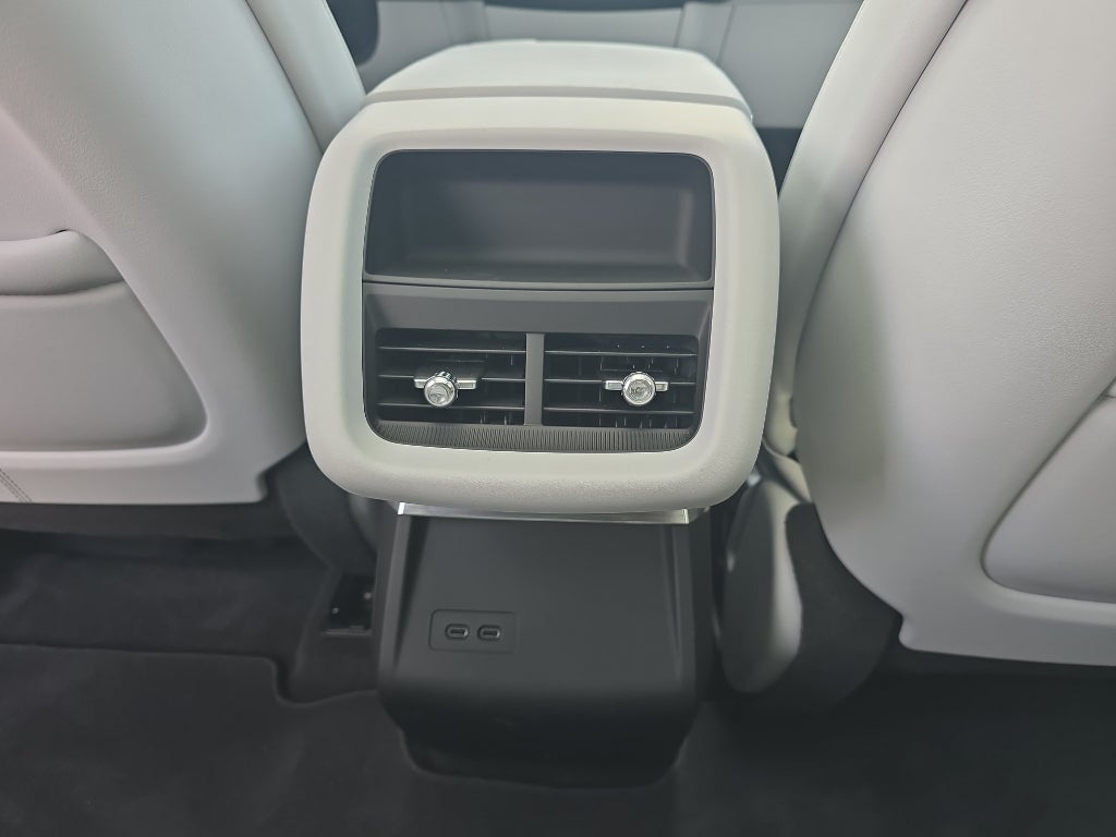 2024 Cadillac LYRIQ Sport 1