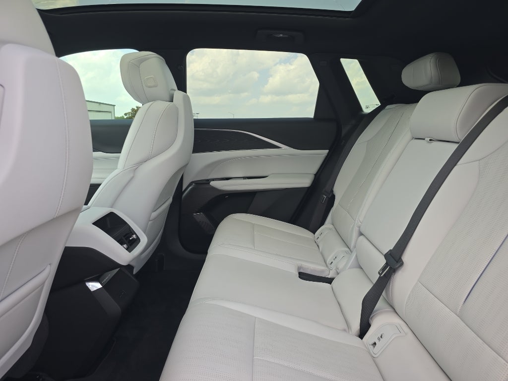 2024 Cadillac LYRIQ Sport 1