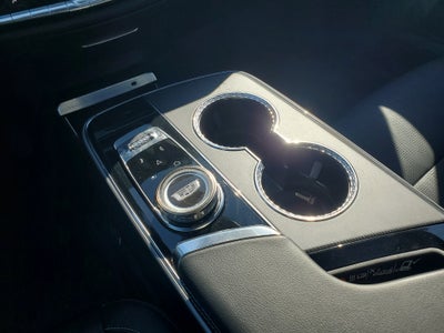 2025 Cadillac LYRIQ Luxury 3