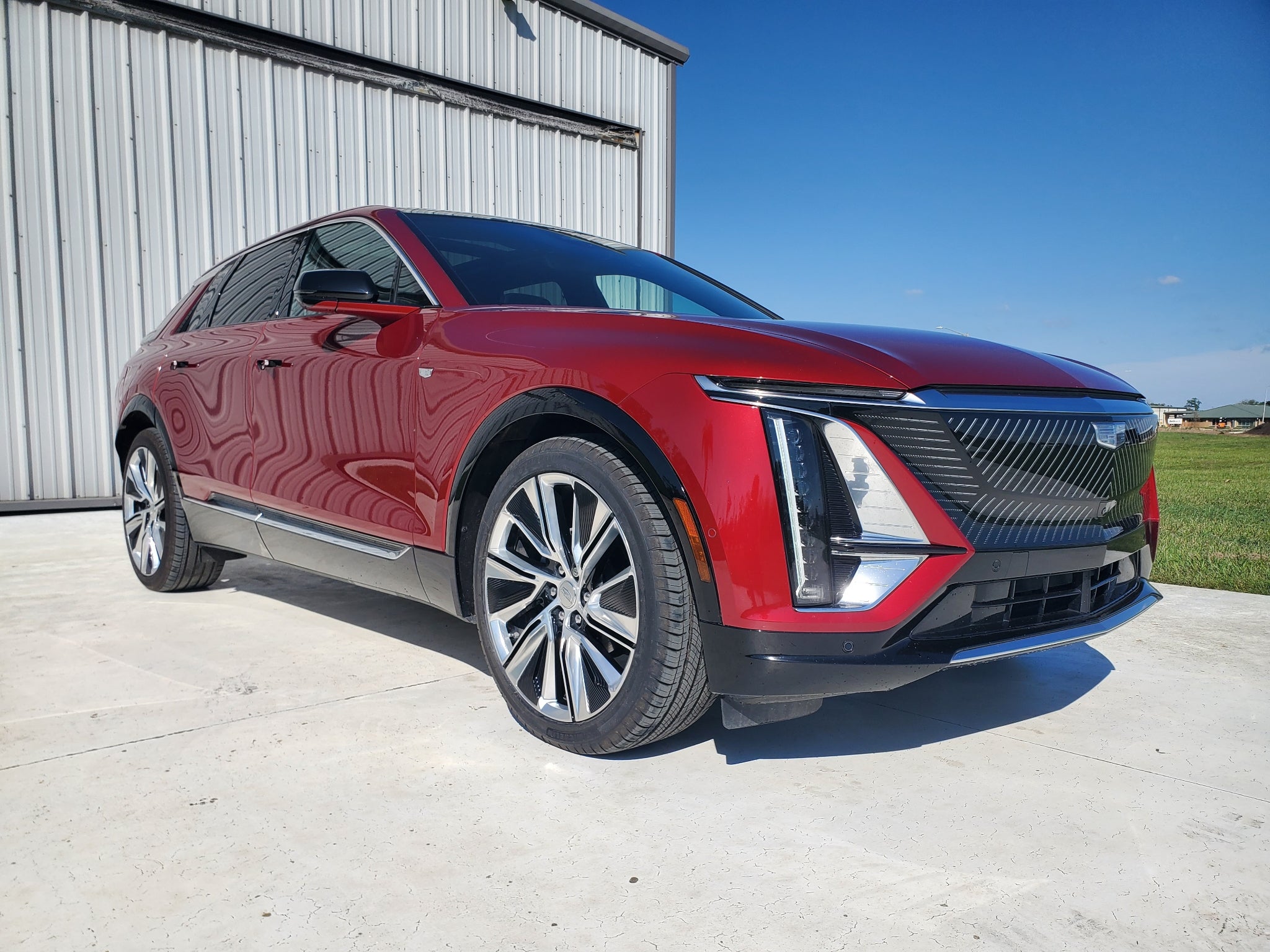 2025 Cadillac LYRIQ Luxury 3