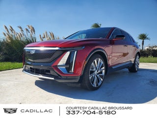 2025 Cadillac LYRIQ Luxury 3