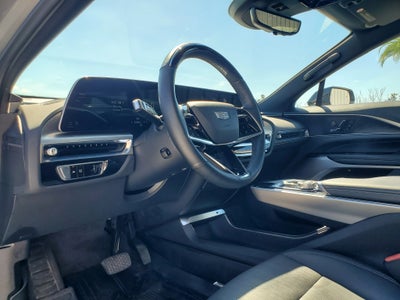 2025 Cadillac LYRIQ Luxury 3