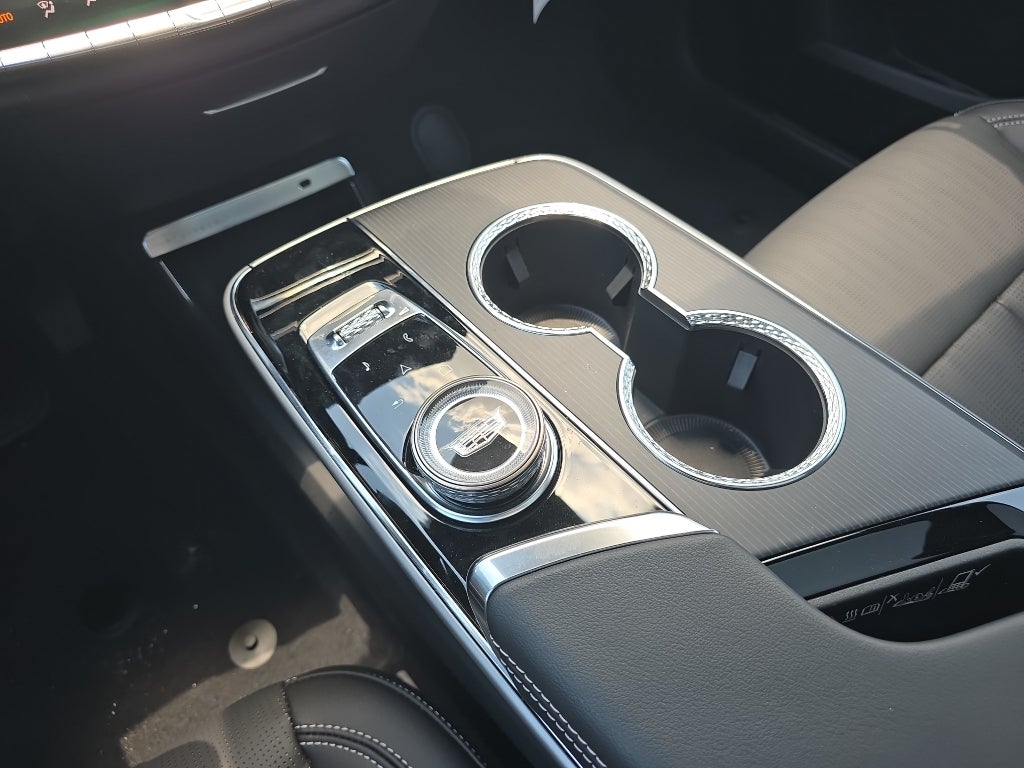 2025 Cadillac LYRIQ Sport 1