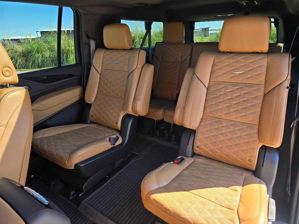 2023 Cadillac Escalade ESV Sport