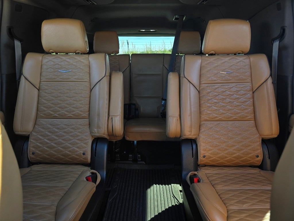 2023 Cadillac Escalade ESV Sport