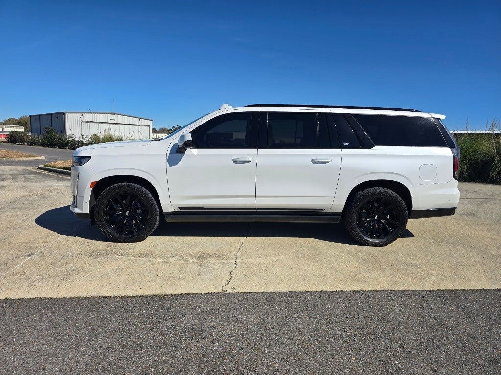 2023 Cadillac Escalade ESV Sport