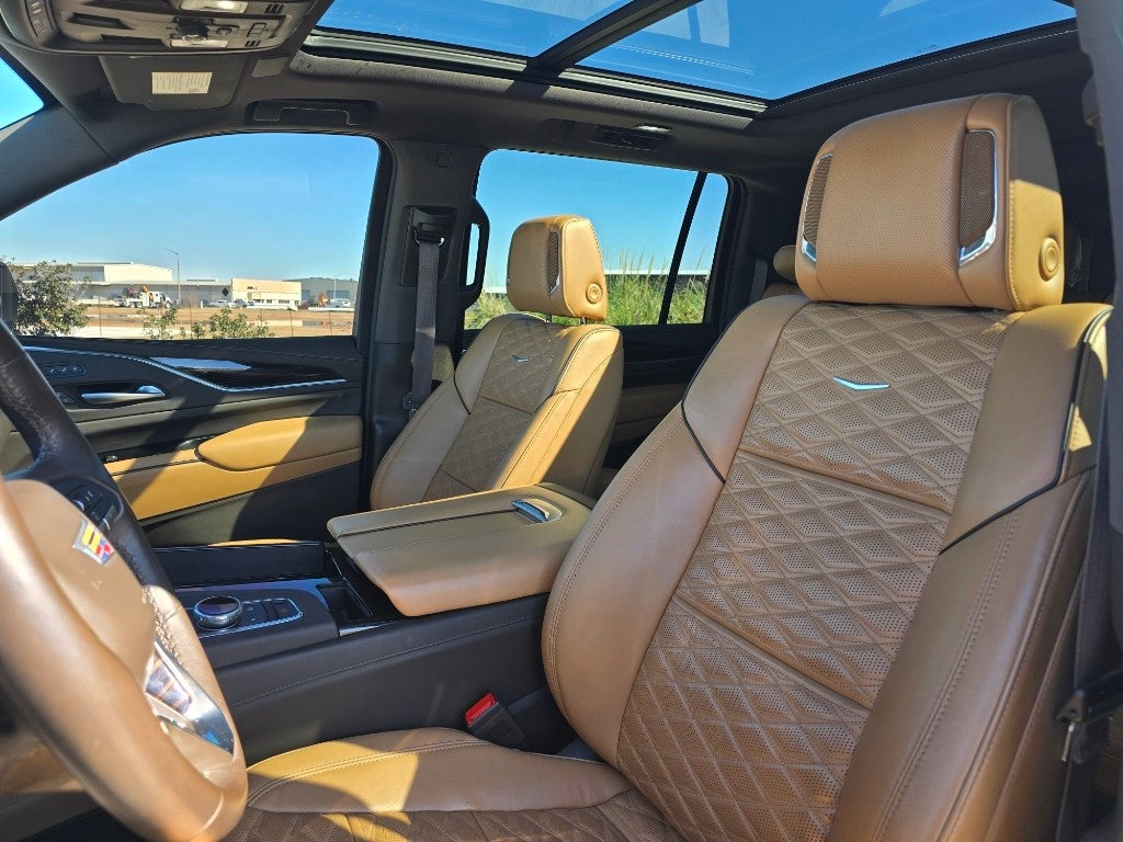 2023 Cadillac Escalade ESV Sport