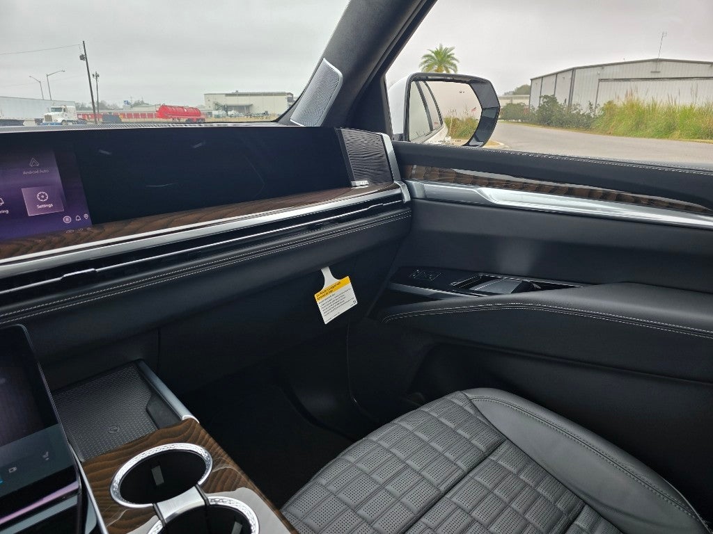 2025 Cadillac Escalade Sport Platinum