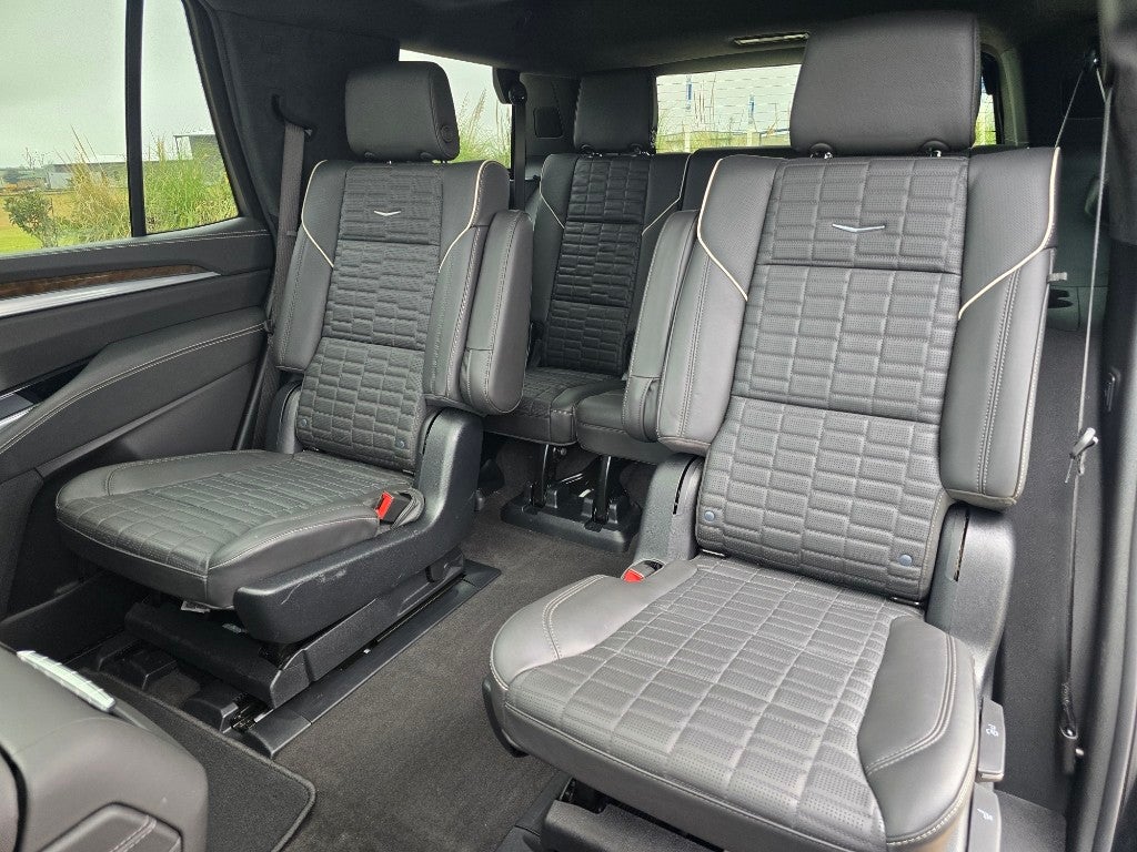 2025 Cadillac Escalade Sport Platinum