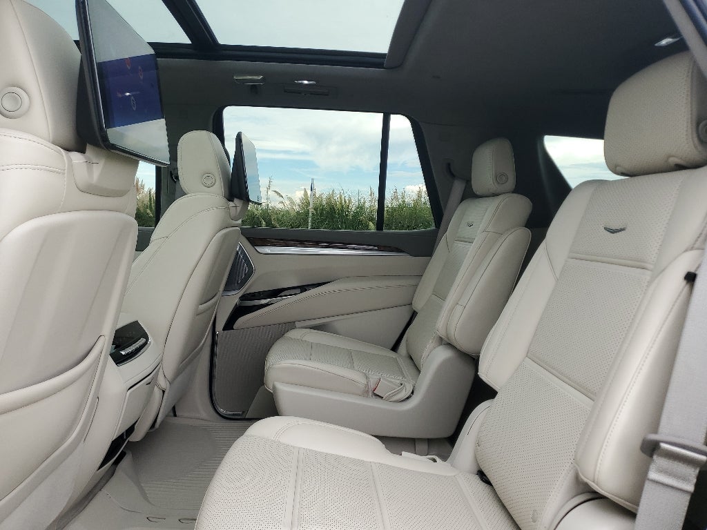 2025 Cadillac Escalade Sport Platinum