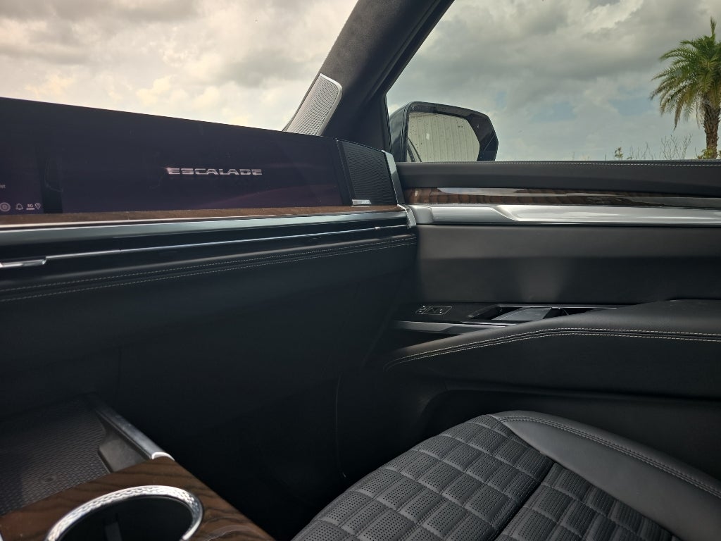2025 Cadillac Escalade Sport Platinum