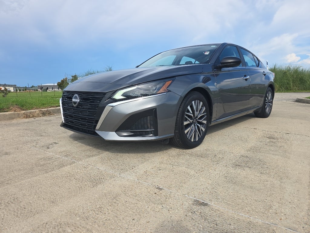 Used 2025 Nissan Altima SV with VIN 1N4BL4DVXSN383471 for sale in Broussard, LA