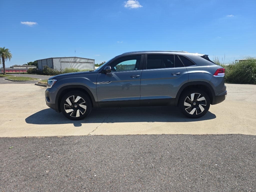 2024 Volkswagen Atlas Cross Sport 2.0T SE w/Technology