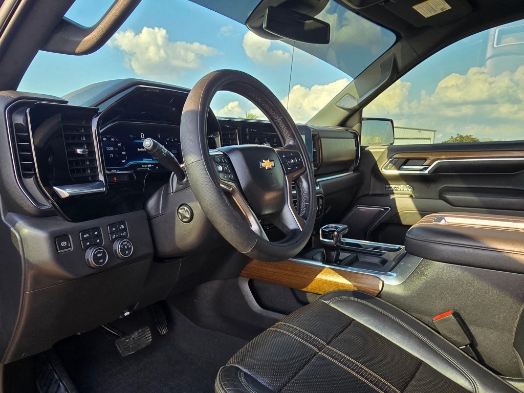 2022 Chevrolet Silverado 1500 High Country