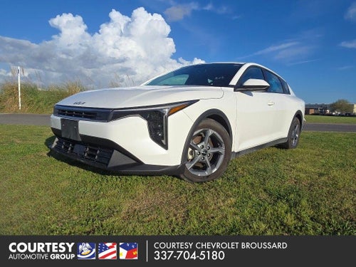 2025 Kia K4 LXS