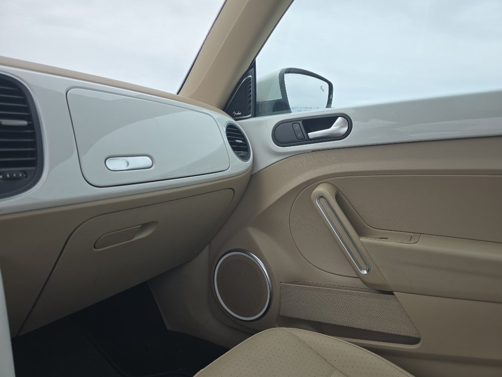 2018 Volkswagen Beetle SE