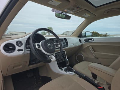 2018 Volkswagen Beetle SE