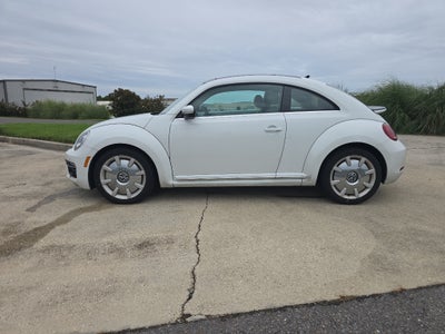 2018 Volkswagen Beetle SE