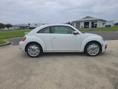 2018 Volkswagen Beetle SE