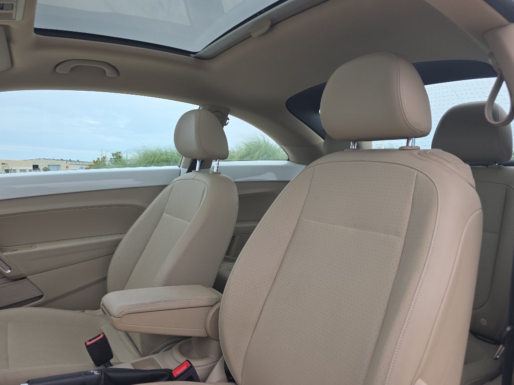 2018 Volkswagen Beetle SE