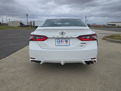 2024 Toyota Camry SE