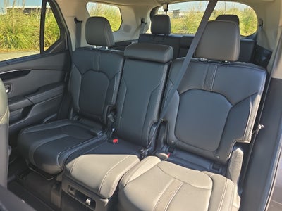 2024 Honda Pilot Touring