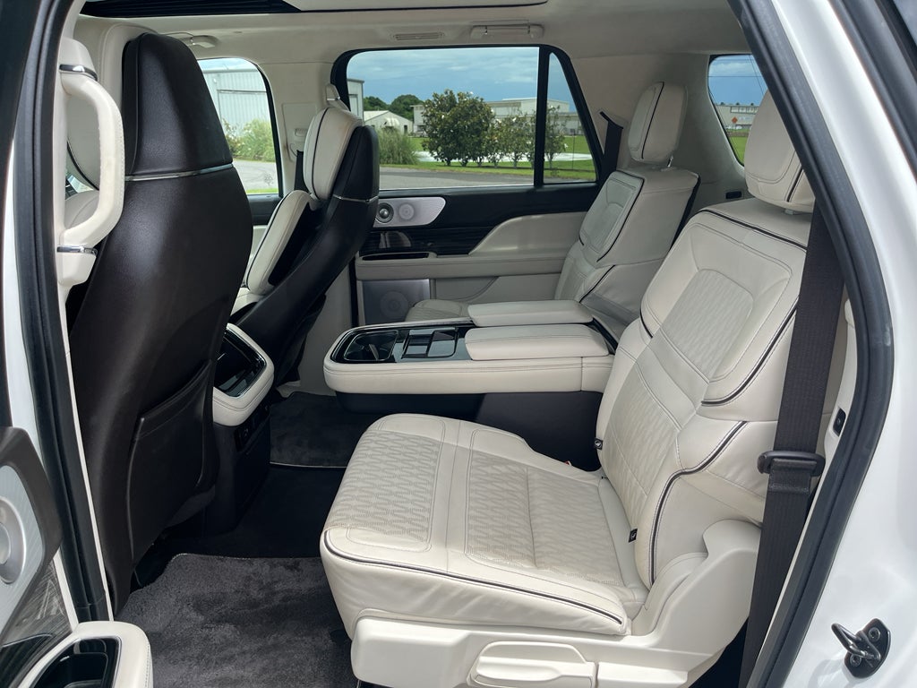 2023 Lincoln Navigator L Black Label