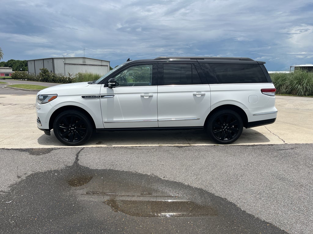 2023 Lincoln Navigator L Black Label
