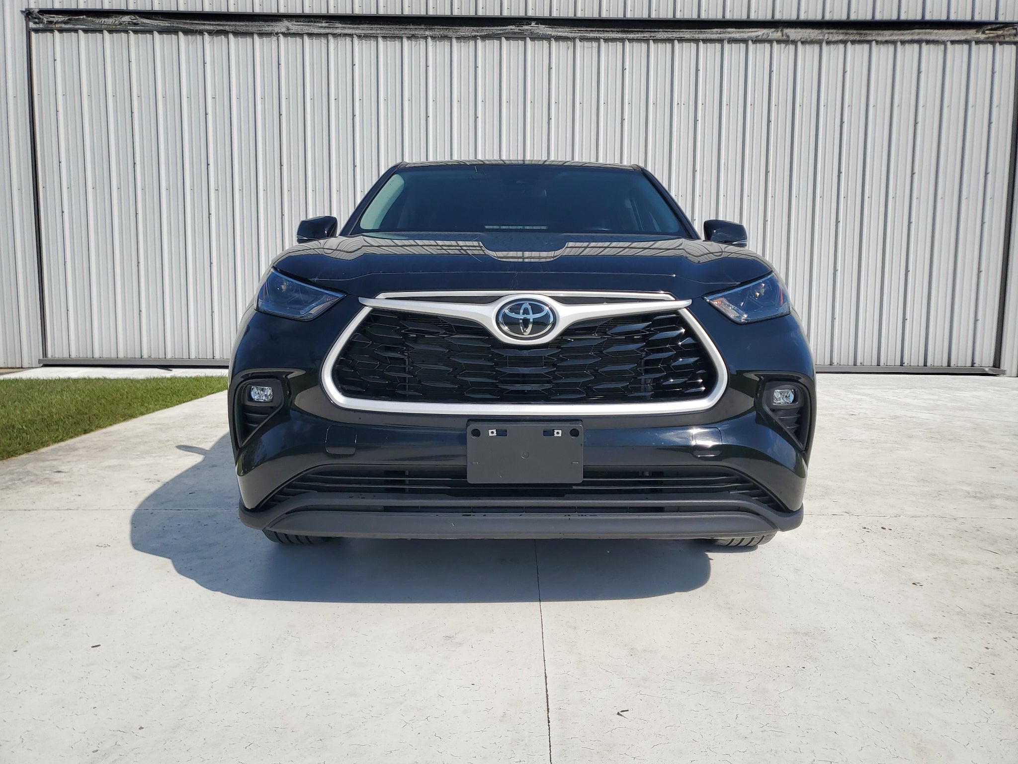 2025 Toyota Highlander LE