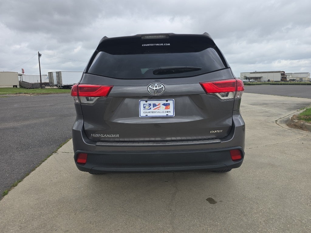 2019 Toyota Highlander LE