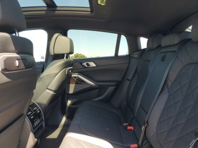 2025 BMW X6 xDrive40i